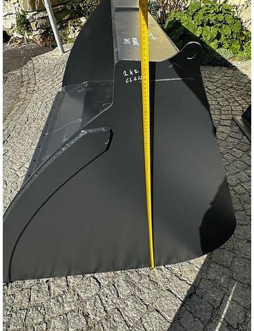 Big Volumenschaufel 250 cm mit Claas Scorpion Aufnahme - דלי: תמונה 4 Big Volumenschaufel 250 cm mit Claas Scorpion Aufnahme - דלי: תמונה 4