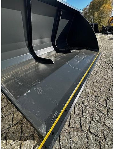 Big Volumenschaufel 250 cm mit Claas Scorpion Aufnahme - דלי: תמונה 2 Big Volumenschaufel 250 cm mit Claas Scorpion Aufnahme - דלי: תמונה 2