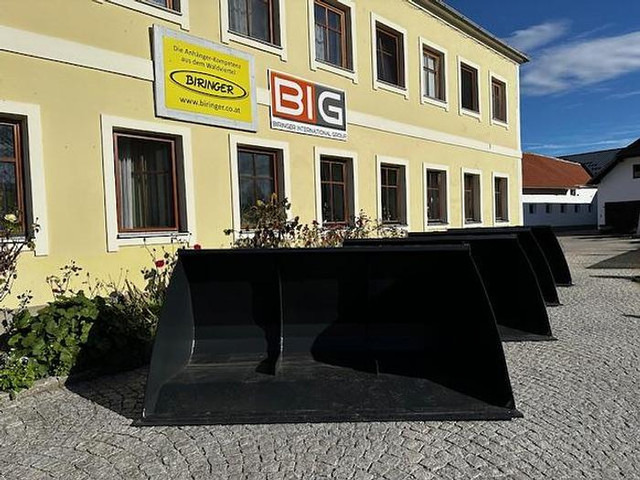 Big Volumenschaufel 250 cm mit Merlo ZM2 Aufnahme - דלי: תמונה 1 Big Volumenschaufel 250 cm mit Merlo ZM2 Aufnahme - דלי: תמונה 1