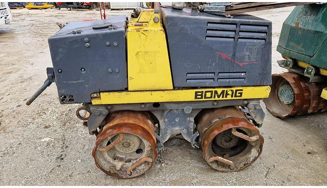 Bomag BMP851 Grabenwalze - רולר: תמונה 1 Bomag BMP851 Grabenwalze - רולר: תמונה 1