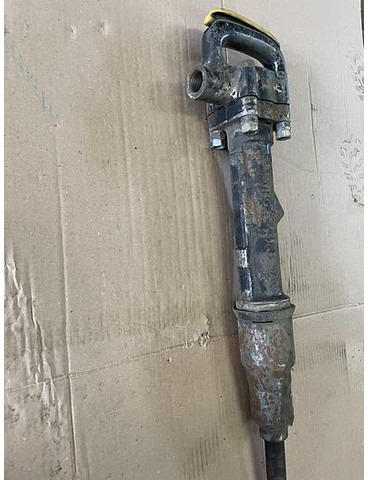 Demag P10 - פטיש הידרולי: תמונה 1 Demag P10 - פטיש הידרולי: תמונה 1