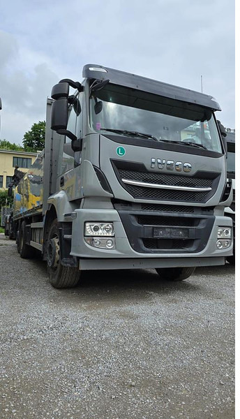 Iveco Stralis 6x2 Baustoffpritsche mit Hiab 228-E5 Kran - משאית צד נופל/ שטוחה: תמונה 2 Iveco Stralis 6x2 Baustoffpritsche mit Hiab 228-E5 Kran - משאית צד נופל/ שטוחה: תמונה 2