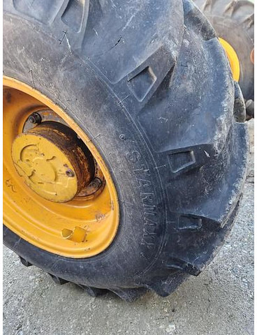 JCB Reifen Starmaxx 15.5/80-24 NEU - חלקי חילוף: תמונה 1 JCB Reifen Starmaxx 15.5/80-24 NEU - חלקי חילוף: תמונה 1