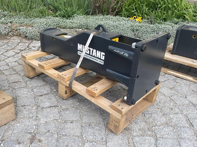 Mustang HM100 Hydraulikhammer - פטיש הידרולי: תמונה 1 Mustang HM100 Hydraulikhammer - פטיש הידרולי: תמונה 1