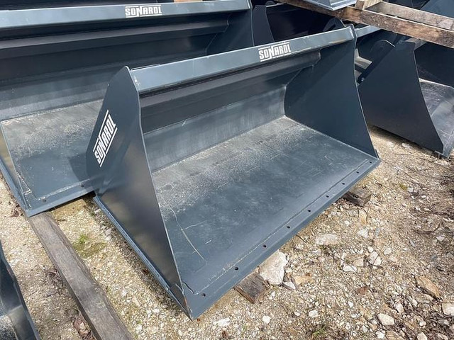 Sonarol Schwergutschaufel 180 cm mit Bobcat 114 cm Aufnahme - צרופה: תמונה 1 Sonarol Schwergutschaufel 180 cm mit Bobcat 114 cm Aufnahme - צרופה: תמונה 1