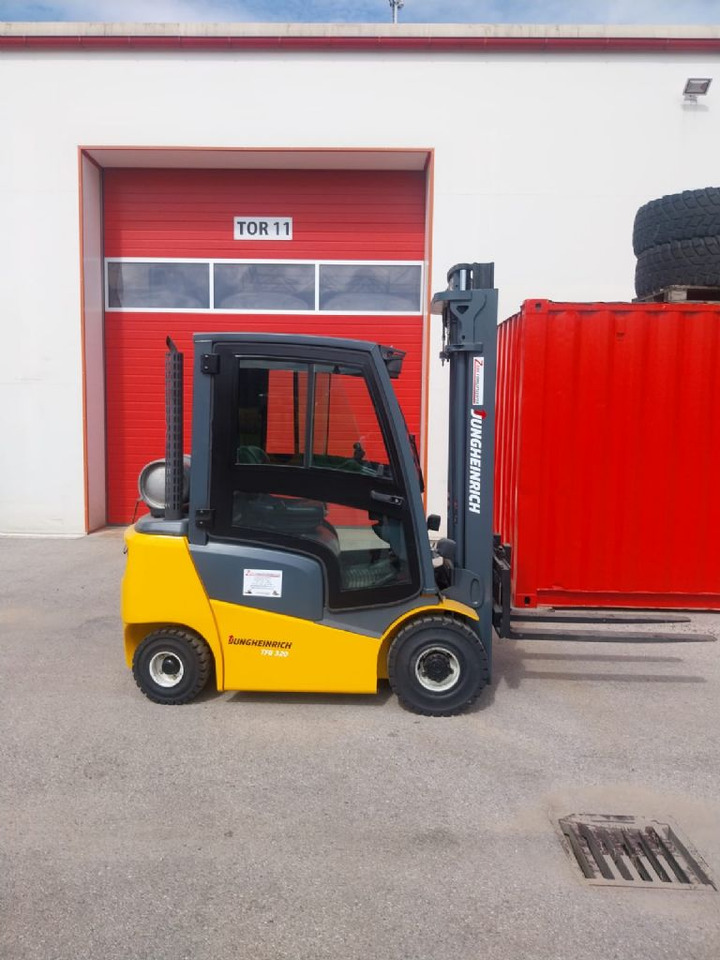 Jungheinrich TFG-320 370ZT - מלגזה: תמונה 1 Jungheinrich TFG-320 370ZT - מלגזה: תמונה 1