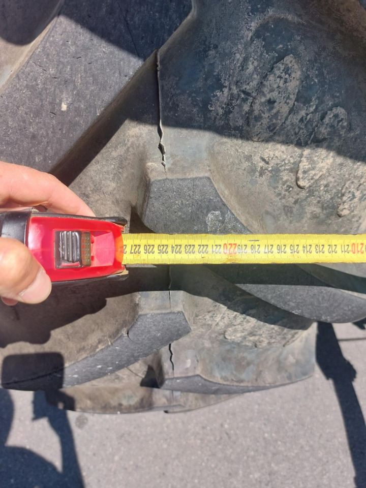 John Deere 6170R - טרקטור חקלאי: תמונה 2 John Deere 6170R - טרקטור חקלאי: תמונה 2