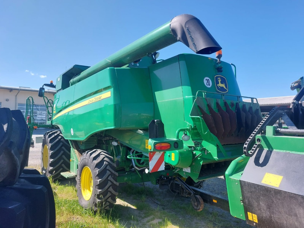 John Deere T550 - מקצרת קומבינה: תמונה 2 John Deere T550 - מקצרת קומבינה: תמונה 2