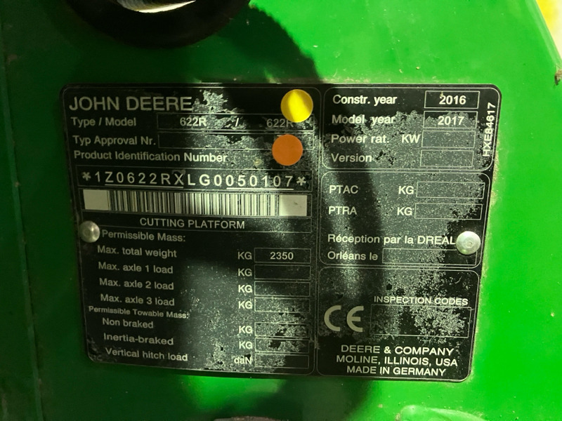 John Deere T560 mit 622R Schneidwerk - מקצרת קומבינה: תמונה 2 John Deere T560 mit 622R Schneidwerk - מקצרת קומבינה: תמונה 2