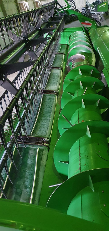 John Deere T560 - מקצרת קומבינה: תמונה 5 John Deere T560 - מקצרת קומבינה: תמונה 5