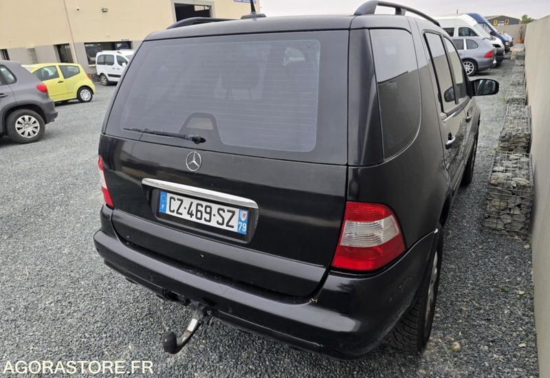 4X4 MERCEDES 400 ML - 2003 - 331 769 KM - מכונית: תמונה 4 4X4 MERCEDES 400 ML - 2003 - 331 769 KM - מכונית: תמונה 4