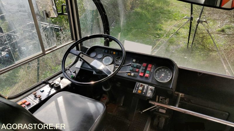 Autobus SAVIEM de collection Vintage (1979) - אוטובוס: תמונה 4 Autobus SAVIEM de collection Vintage (1979) - אוטובוס: תמונה 4