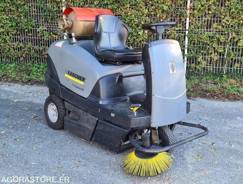 BALAYEUSE KARCHER - 2012 - 182 heures - מטאטא כבישים: תמונה 1 BALAYEUSE KARCHER - 2012 - 182 heures - מטאטא כבישים: תמונה 1
