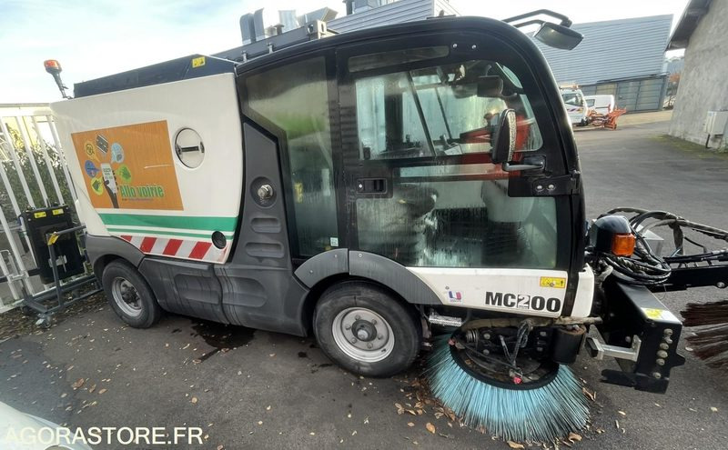 BALAYEUSE MATHIEU AZURA DE 2013 - מטאטא כבישים: תמונה 2 BALAYEUSE MATHIEU AZURA DE 2013 - מטאטא כבישים: תמונה 2