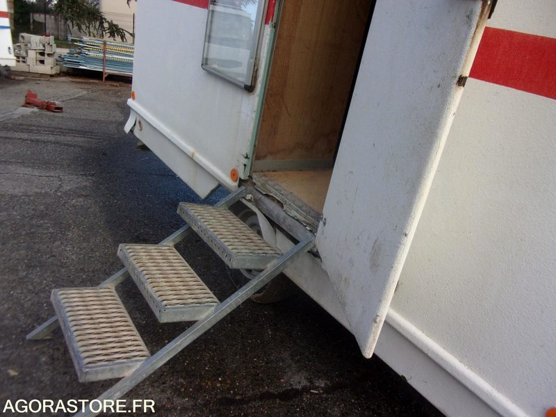 BARAQUE CHANTIER WC VESTIAIRE COIN REPOS N° 2 - ציוד בנייה: תמונה 4 BARAQUE CHANTIER WC VESTIAIRE COIN REPOS N° 2 - ציוד בנייה: תמונה 4