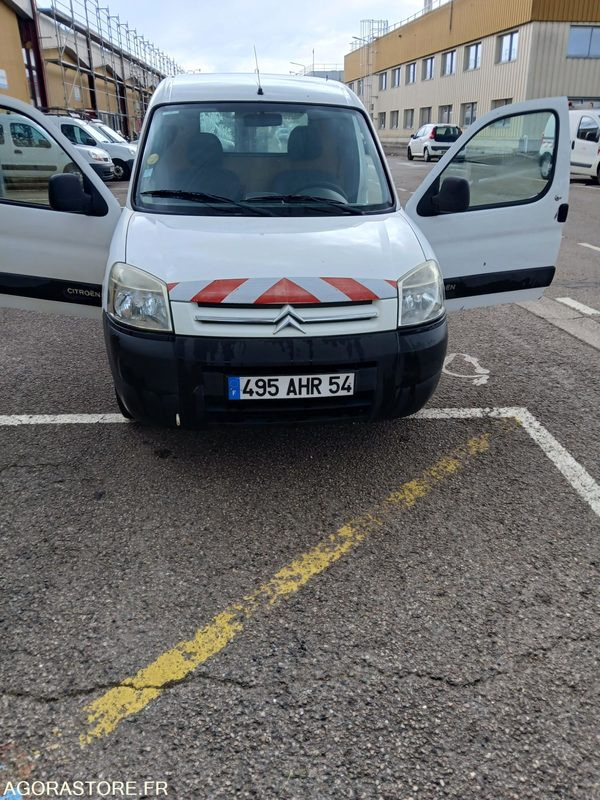 BERLINGO 495AHR54 220260 KM ATTENTON YA UNE CONTRE VISITE - כלי רכב מסחרי קטן: תמונה 1 BERLINGO 495AHR54 220260 KM ATTENTON YA UNE CONTRE VISITE - כלי רכב מסחרי קטן: תמונה 1