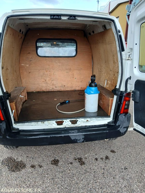 BERLINGO 495AHR54 220260 KM ATTENTON YA UNE CONTRE VISITE - כלי רכב מסחרי קטן: תמונה 4 BERLINGO 495AHR54 220260 KM ATTENTON YA UNE CONTRE VISITE - כלי רכב מסחרי קטן: תמונה 4