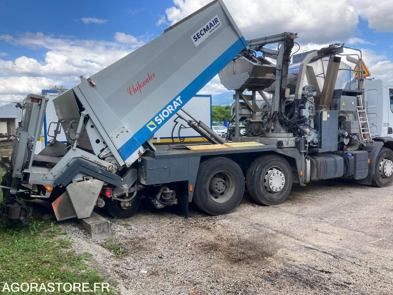 BIREPANDEUR 6X2/4 RENAULT/SECMAIR CHIPSEALER 60 - 2010 - 259 484 KM - מפיץ אספלט: תמונה 5 BIREPANDEUR 6X2/4 RENAULT/SECMAIR CHIPSEALER 60 - 2010 - 259 484 KM - מפיץ אספלט: תמונה 5