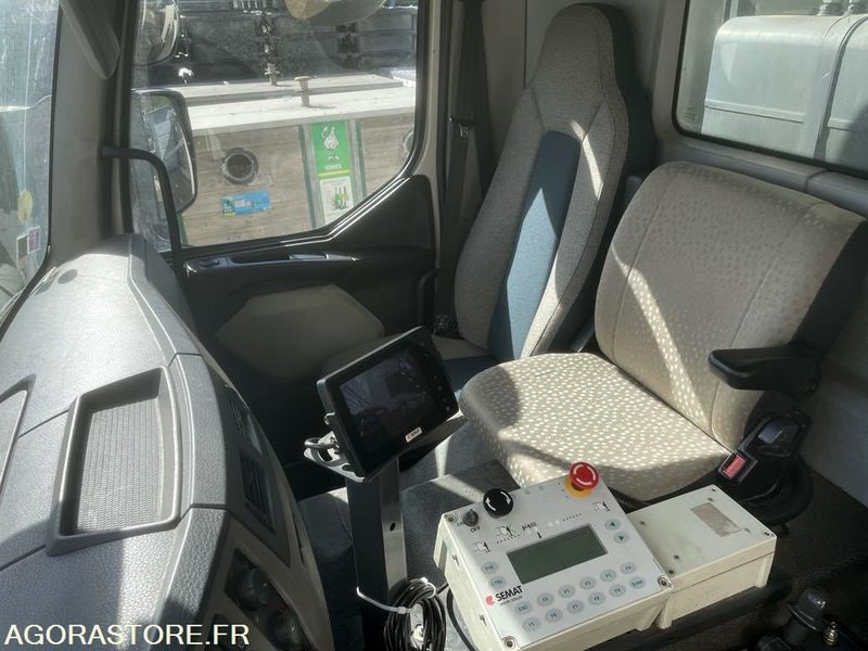 BOM 26T avec LC auto 851 - משאית אשפה: תמונה 4 BOM 26T avec LC auto 851 - משאית אשפה: תמונה 4