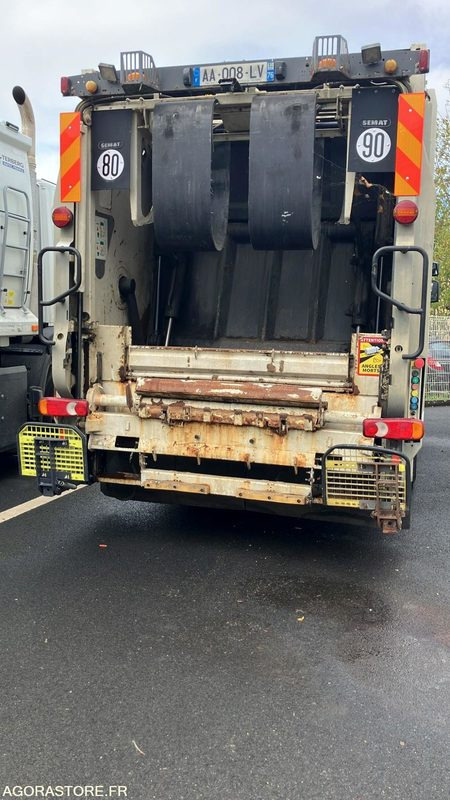 BOM SEMAT 19 tonnes LC Maxi - משאית אשפה: תמונה 1 BOM SEMAT 19 tonnes LC Maxi - משאית אשפה: תמונה 1