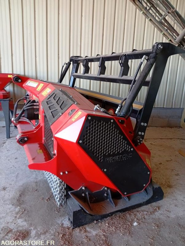 BROYEUR FORESTIER REMET CNC F5-225 - גוזם עשבים ליערות: תמונה 1 BROYEUR FORESTIER REMET CNC F5-225 - גוזם עשבים ליערות: תמונה 1