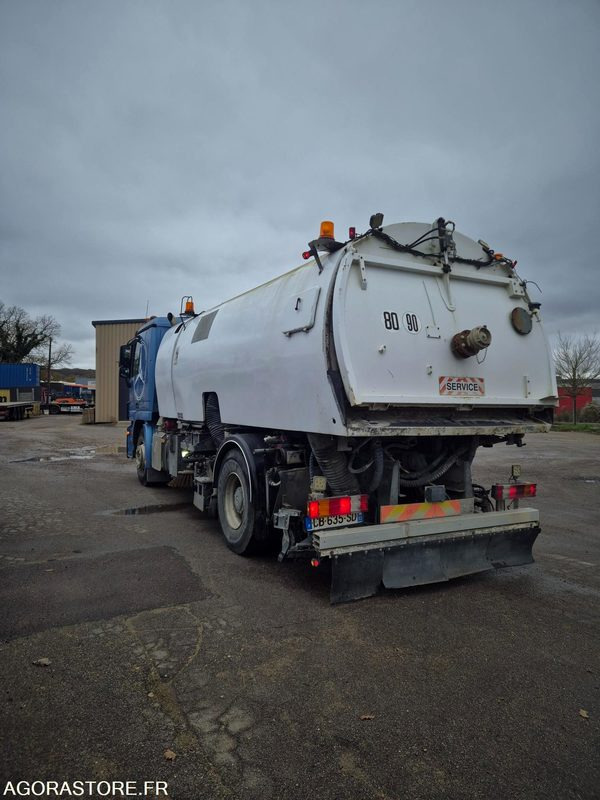 Balayeuse Eurovoirie Optifant 70 TA THP - 2012 - 242 000 heures - מטאטא כבישים: תמונה 4 Balayeuse Eurovoirie Optifant 70 TA THP - 2012 - 242 000 heures - מטאטא כבישים: תמונה 4