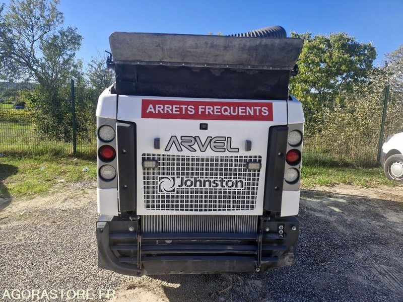 Balayeuse SCHMIDT 2242 heures 2017 - מטאטא כבישים: תמונה 3 Balayeuse SCHMIDT 2242 heures 2017 - מטאטא כבישים: תמונה 3