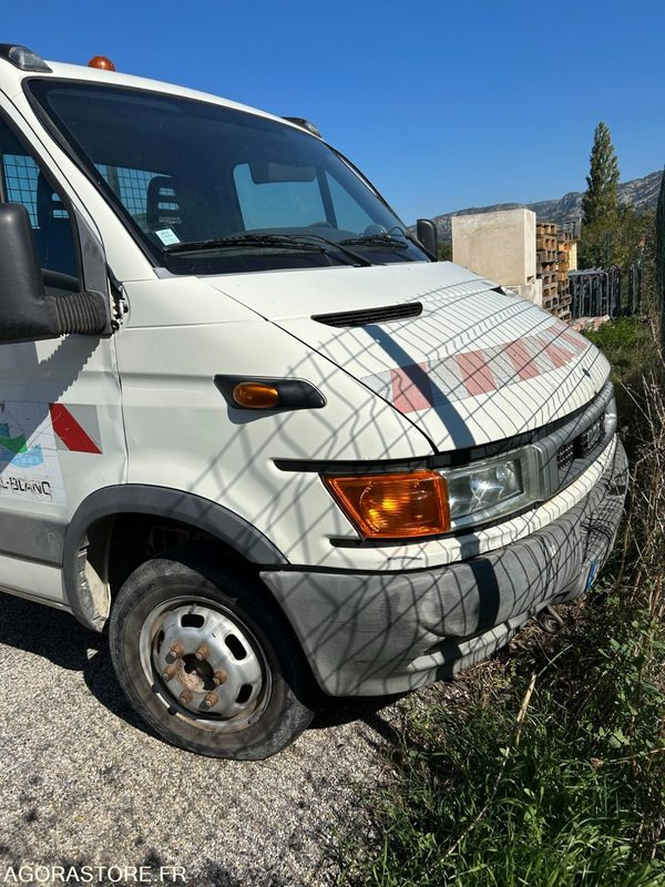 CAMION BENNE IVECO DAILY - כלי רכב מסחרי עם לוח: תמונה 3 CAMION BENNE IVECO DAILY - כלי רכב מסחרי עם לוח: תמונה 3