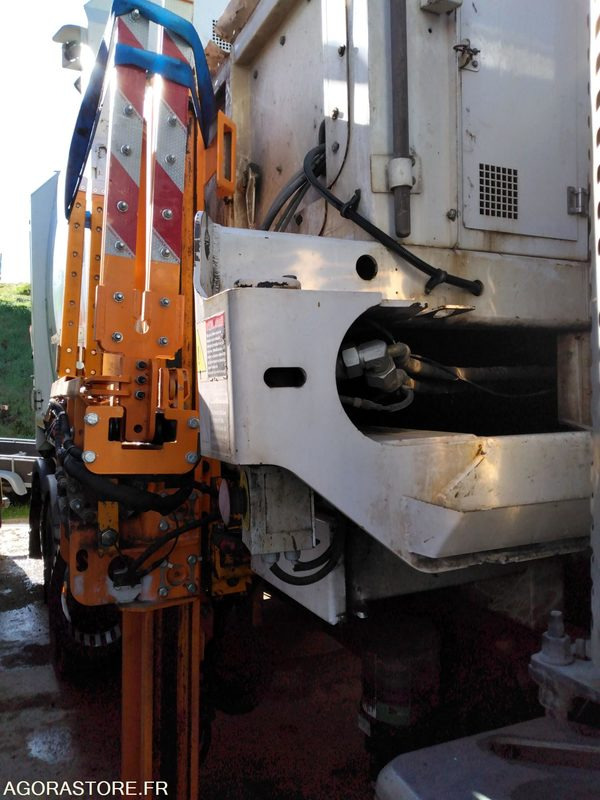 CAMION - BOM - RENAULT - C380 - 178 659KM - משאית אשפה: תמונה 4 CAMION - BOM - RENAULT - C380 - 178 659KM - משאית אשפה: תמונה 4