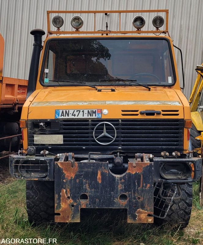 CAMION MERCEDES UNIMOG 1650 AVEC SA SALEUSE - משאית: תמונה 5 CAMION MERCEDES UNIMOG 1650 AVEC SA SALEUSE - משאית: תמונה 5