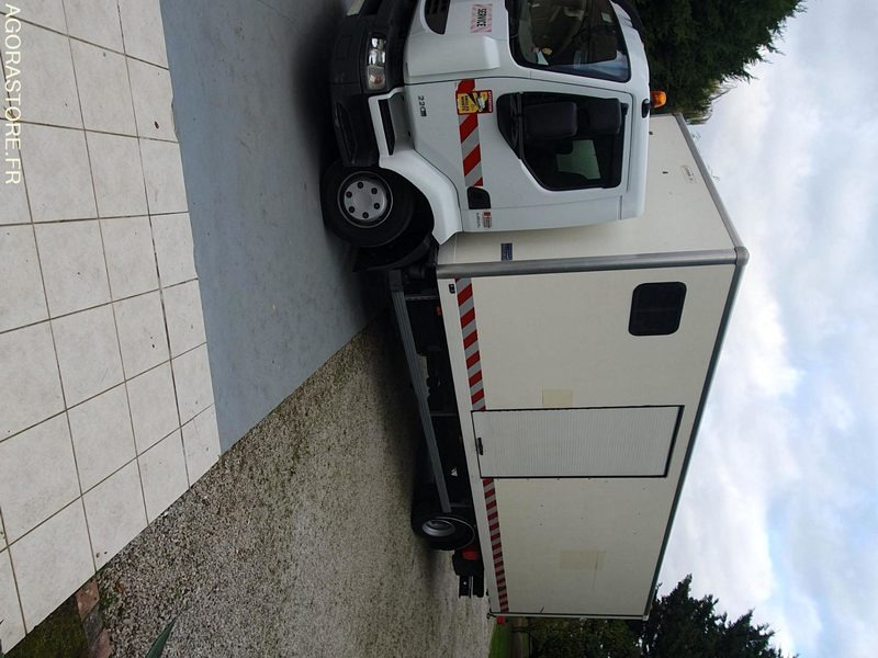 CAMION PORTEUR RENAULT ATELIER ET BASE DE VIE - משאית: תמונה 1 CAMION PORTEUR RENAULT ATELIER ET BASE DE VIE - משאית: תמונה 1