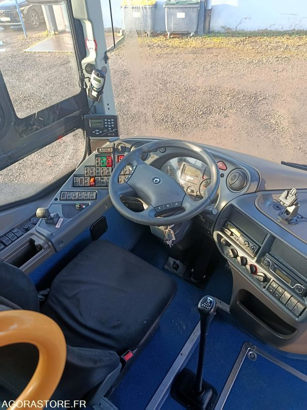 CAR IRISBUS RECREO - N°20648 - MEC2010 -358000km AT-749-AA - אוטובוס בית ספר: תמונה 5 CAR IRISBUS RECREO - N°20648 - MEC2010 -358000km AT-749-AA - אוטובוס בית ספר: תמונה 5