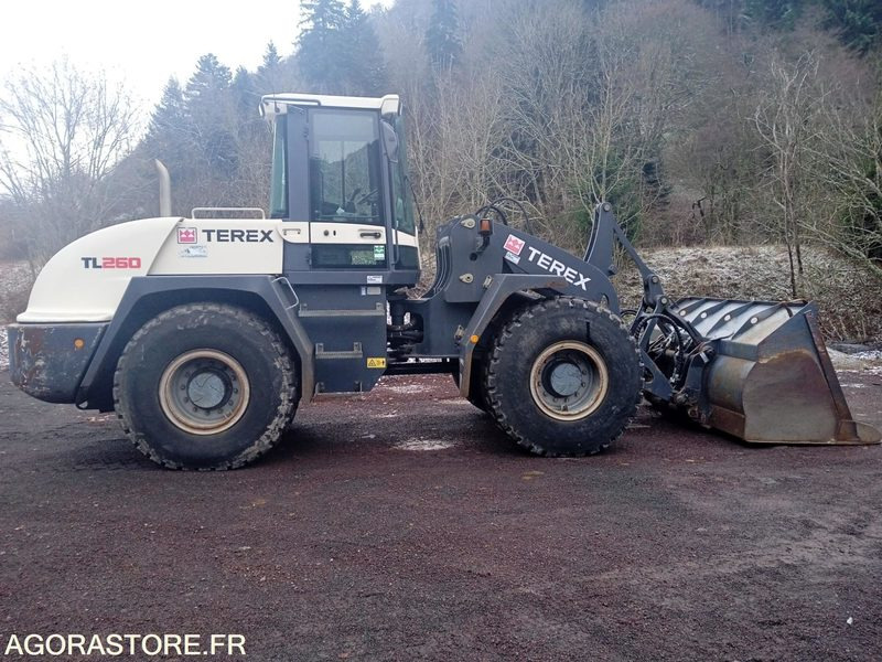 CHARGEUSE TEREX TL260 - מעמיס: תמונה 1 CHARGEUSE TEREX TL260 - מעמיס: תמונה 1