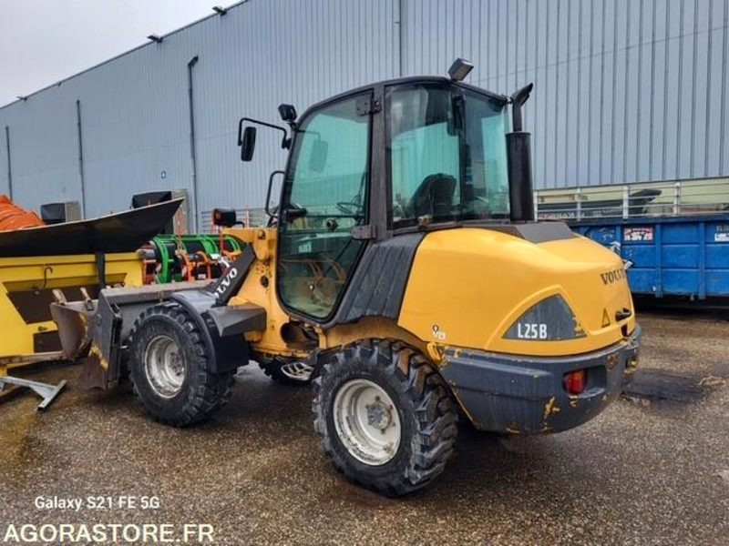 CHARGEUSE VOLVO L25B-P 2008 6200 HEURES - מעמיס: תמונה 3 CHARGEUSE VOLVO L25B-P 2008 6200 HEURES - מעמיס: תמונה 3