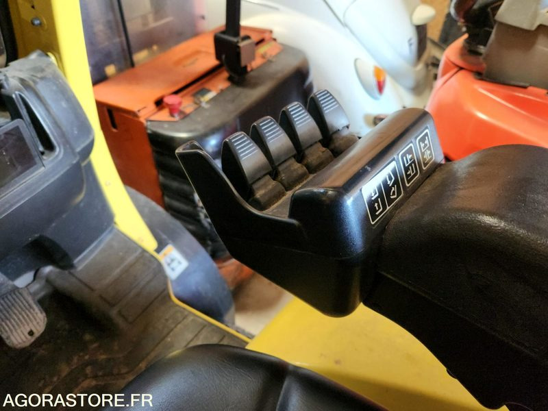 CHARIOT ELEVATEUR DIESEL 3T5 HYSTER H3.5FT - 2007 - 1033 heures - מלגזת סולר: תמונה 4 CHARIOT ELEVATEUR DIESEL 3T5 HYSTER H3.5FT - 2007 - 1033 heures - מלגזת סולר: תמונה 4
