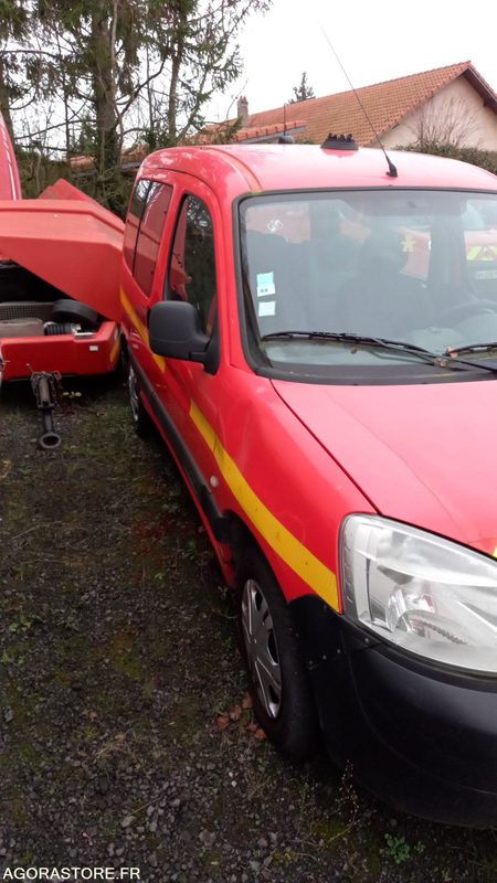 CITROËN - BERLINGO - 2004 - 171690KM - 28BET57 - כלי רכב מסחרי קטן: תמונה 3 CITROËN - BERLINGO - 2004 - 171690KM - 28BET57 - כלי רכב מסחרי קטן: תמונה 3