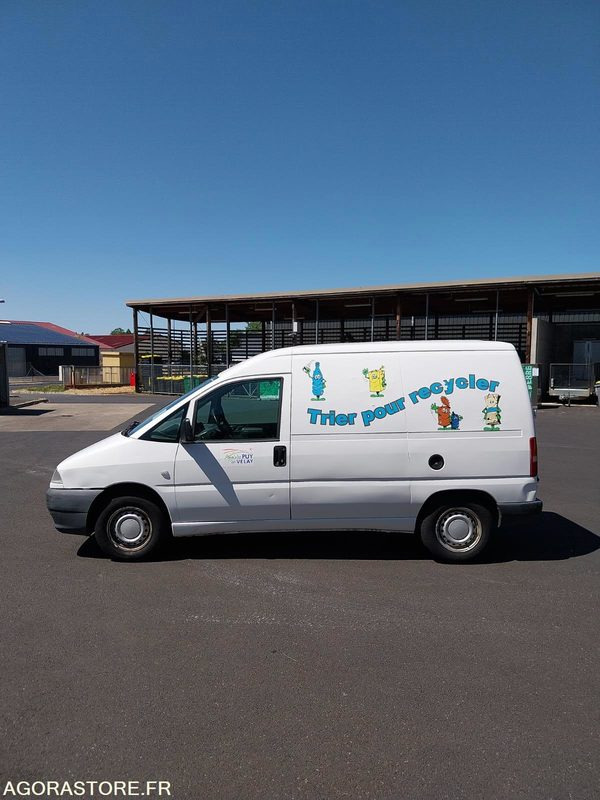 CITROEN EXPERT 1,9 D FOURGON - כלי רכב מסחרי עם לוח: תמונה 1 CITROEN EXPERT 1,9 D FOURGON - כלי רכב מסחרי עם לוח: תמונה 1