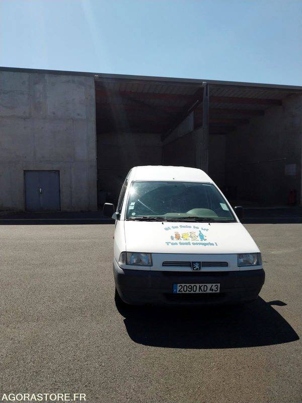 CITROEN EXPERT 1,9 D FOURGON - כלי רכב מסחרי עם לוח: תמונה 4 CITROEN EXPERT 1,9 D FOURGON - כלי רכב מסחרי עם לוח: תמונה 4