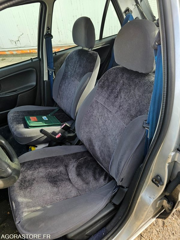 CITROEN SAXO - 2002 - 72882KM - 625DMP92 - מכונית: תמונה 5 CITROEN SAXO - 2002 - 72882KM - 625DMP92 - מכונית: תמונה 5