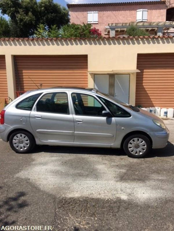 CITROEN XSARA PICASSO 2006 1.6 HDi 16V 90cv - מכונית: תמונה 2 CITROEN XSARA PICASSO 2006 1.6 HDi 16V 90cv - מכונית: תמונה 2