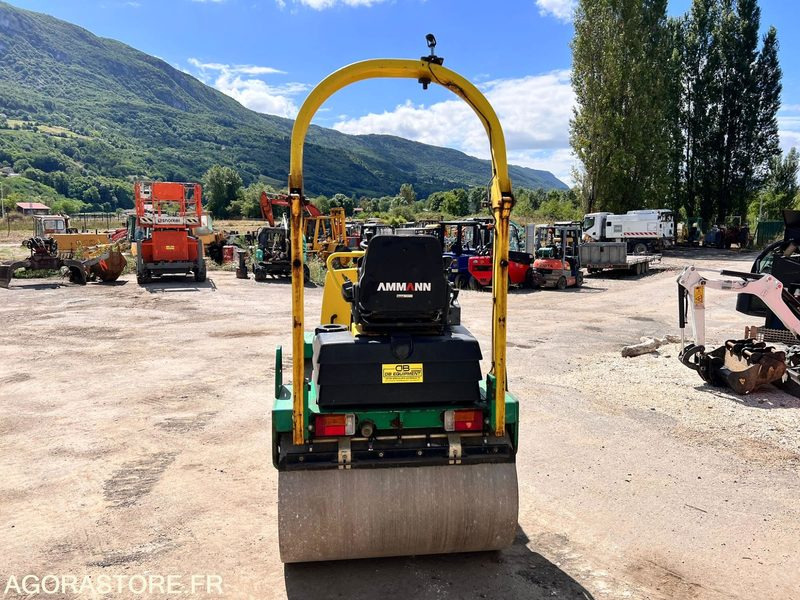 COMPACTEUR AMMANN AV26-2 ROULEAU TANDEM VIBRANT ARTICULÉ - ANNÉE 2008 - 1765 H - רולר: תמונה 2 COMPACTEUR AMMANN AV26-2 ROULEAU TANDEM VIBRANT ARTICULÉ - ANNÉE 2008 - 1765 H - רולר: תמונה 2