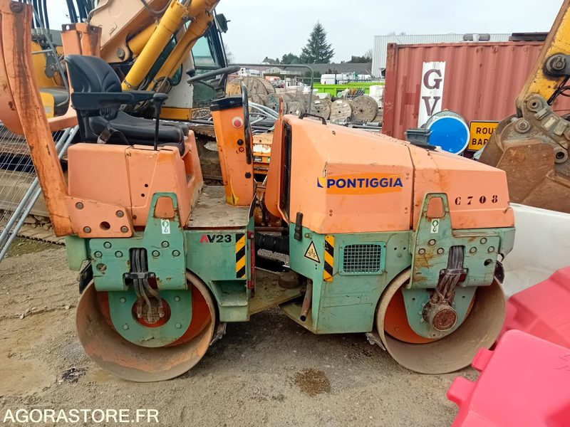 COMPACTEUR TANDEM AMMANN AV23-2 -- 2001 -- ENVIRON 800 HEURES - רולר: תמונה 3 COMPACTEUR TANDEM AMMANN AV23-2 -- 2001 -- ENVIRON 800 HEURES - רולר: תמונה 3