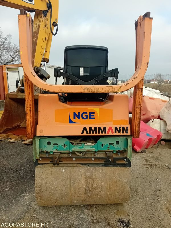 COMPACTEUR TANDEM AMMANN AV23-2 -- 2001 -- ENVIRON 800 HEURES - רולר: תמונה 2 COMPACTEUR TANDEM AMMANN AV23-2 -- 2001 -- ENVIRON 800 HEURES - רולר: תמונה 2