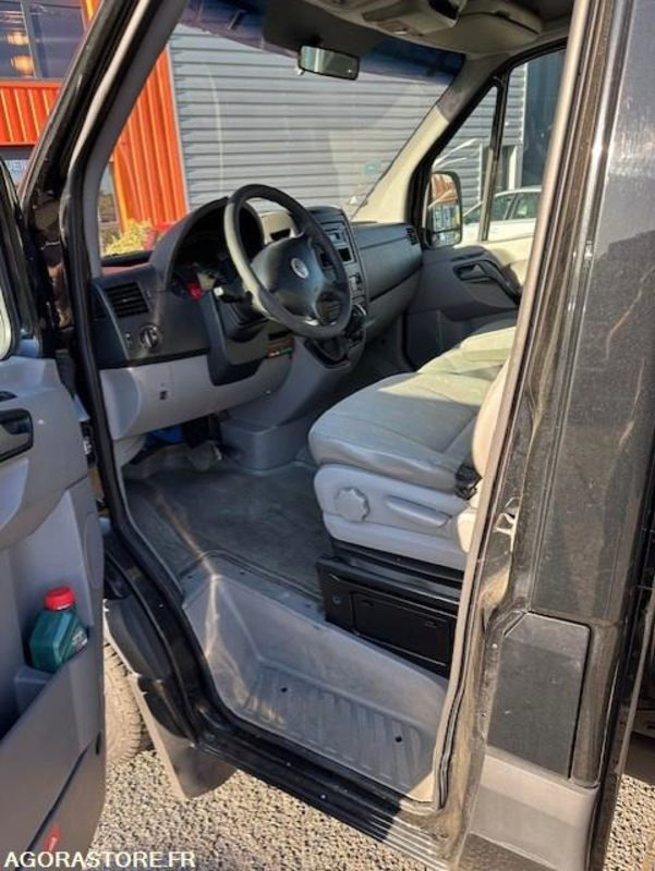 CRAFTER DEPANNEUSE VASP PTE VOITURE CARTE BLANCHE - 2007 - 393000km - משאית: תמונה 5 CRAFTER DEPANNEUSE VASP PTE VOITURE CARTE BLANCHE - 2007 - 393000km - משאית: תמונה 5
