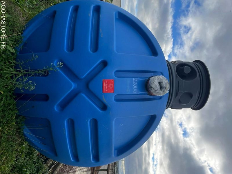 CUVE A EAU 22M³ - ציוד לגינה: תמונה 3 CUVE A EAU 22M³ - ציוד לגינה: תמונה 3