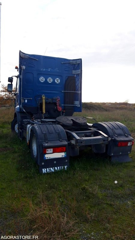 Camion RENAULT - משאית: תמונה 1 Camion RENAULT - משאית: תמונה 1