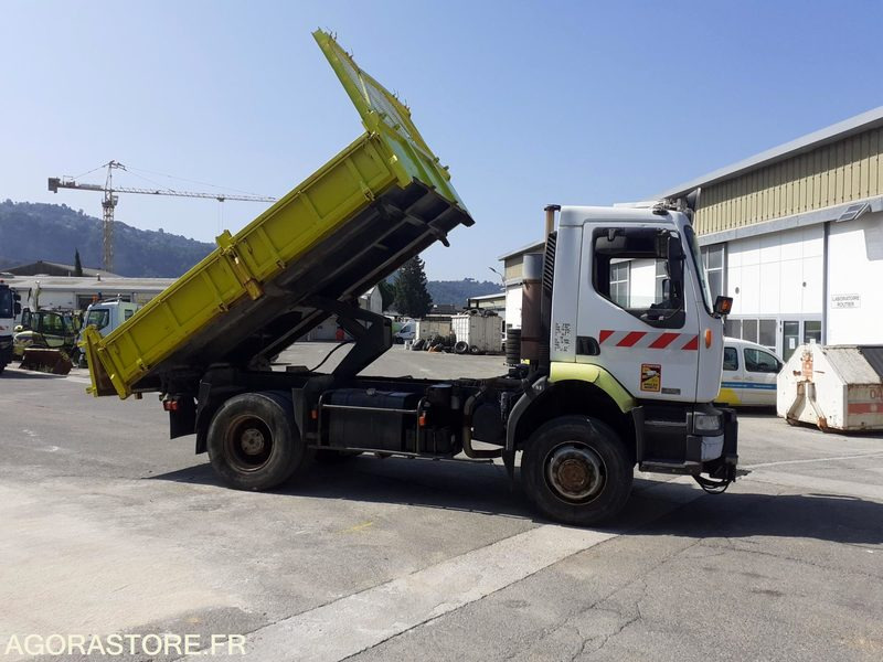Camion Thomas 118976kms - 2002 - משאית: תמונה 3 Camion Thomas 118976kms - 2002 - משאית: תמונה 3