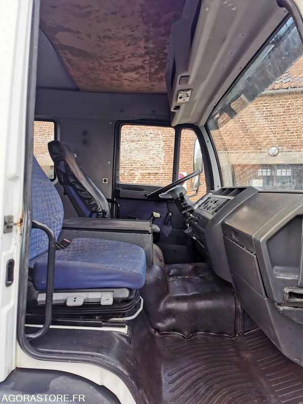 Camion dépannage plateau Man - 2001 - 339 751km - VEHICULE BELGE - יחידת טרקטור: תמונה 5 Camion dépannage plateau Man - 2001 - 339 751km - VEHICULE BELGE - יחידת טרקטור: תמונה 5