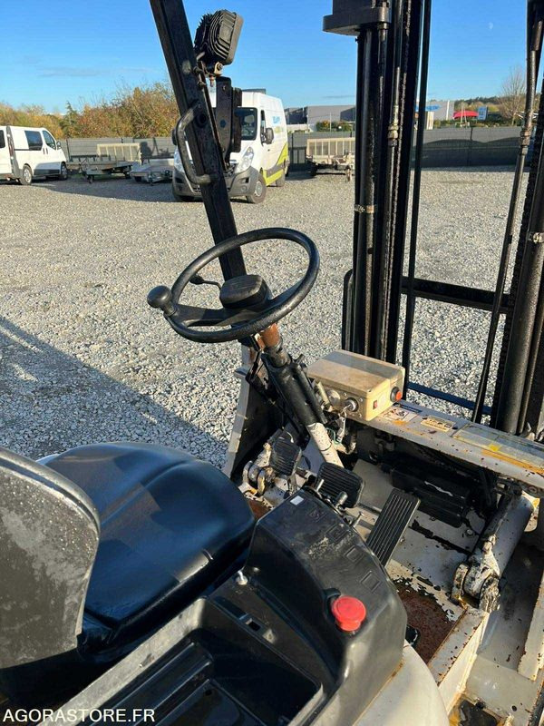 Caterpillar chariot élévateur diesel - ציוד לטיפול בחומרים: תמונה 5 Caterpillar chariot élévateur diesel - ציוד לטיפול בחומרים: תמונה 5