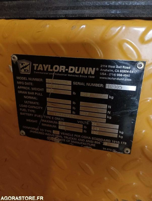 Chariot électrique TAYLOR DUNN - Bon état - 2010 - טרקטור גרירה: תמונה 4 Chariot électrique TAYLOR DUNN - Bon état - 2010 - טרקטור גרירה: תמונה 4